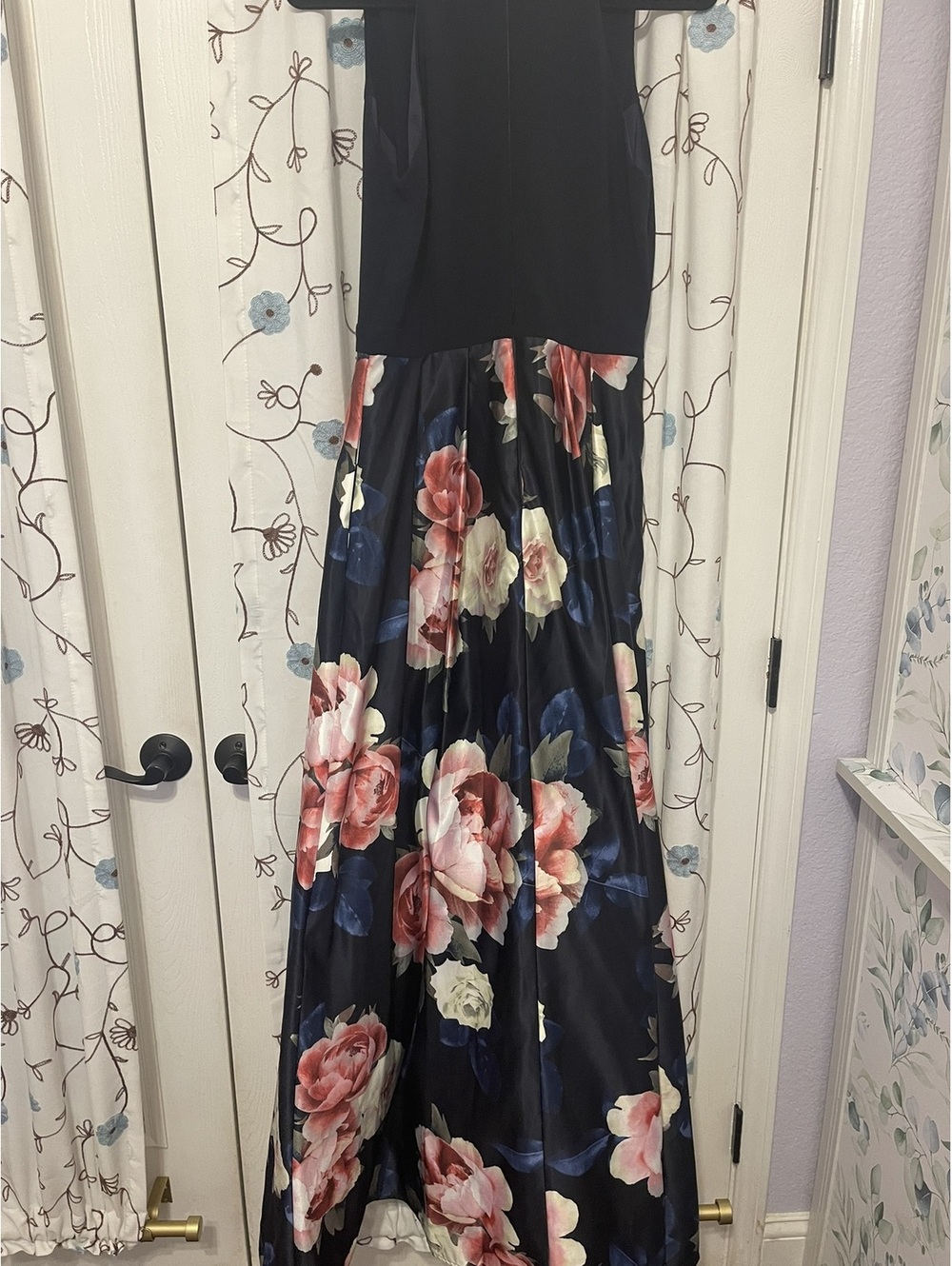 New With Tags | Xscape | Sz 6 | Floral A-Line Gown - Picture 7 of 14